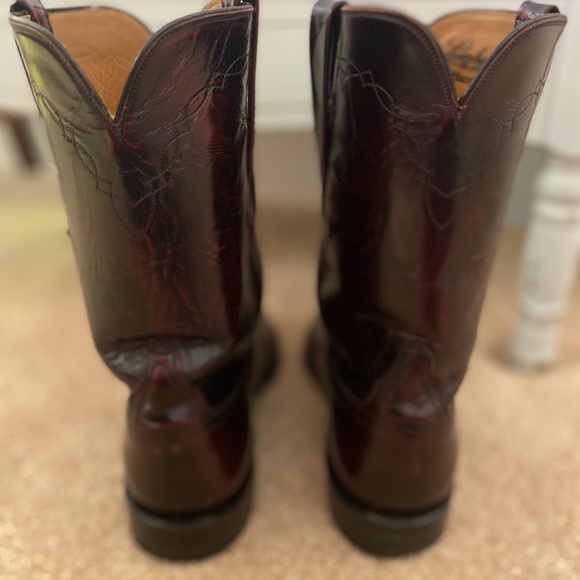 Lucchese Hand made Classic Boots, Size 8.5 E main image 4